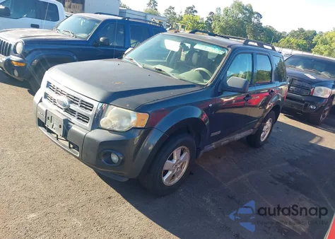 2008 Ford Escape Xlt z USA, uszkodzony, nr VIN 1FMCU03188KB14247